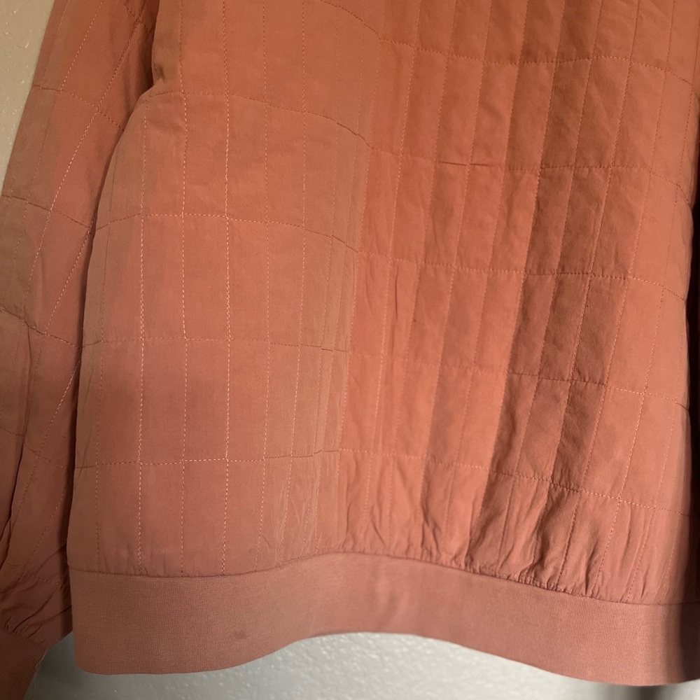 Universal Thread XL QUILTED PULLOVER - Picture 5 of 10